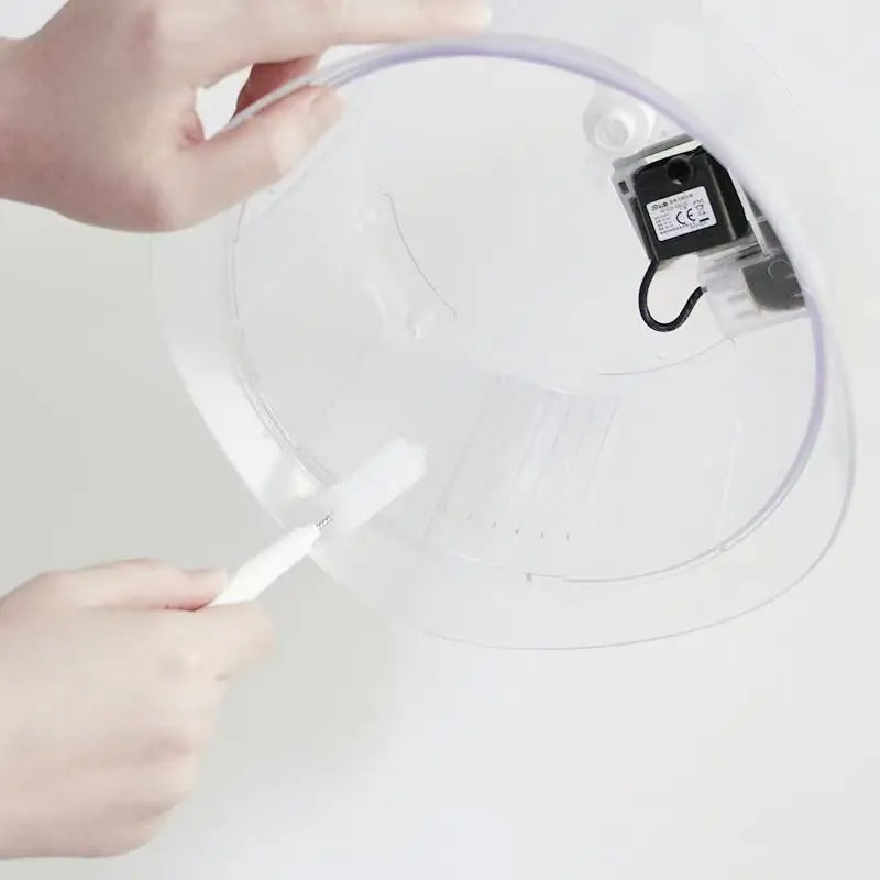 Accessoires de nettoyage pour réservoir et recoins de fontaine à eau